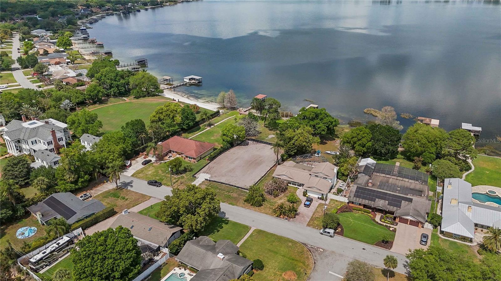 DAETWYLER SHORES - Residential