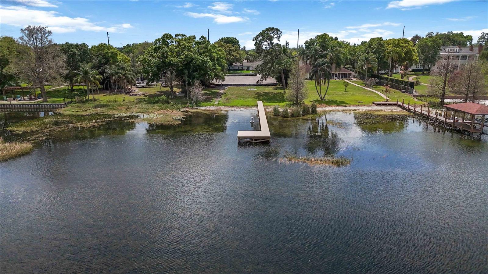 DAETWYLER SHORES - Residential