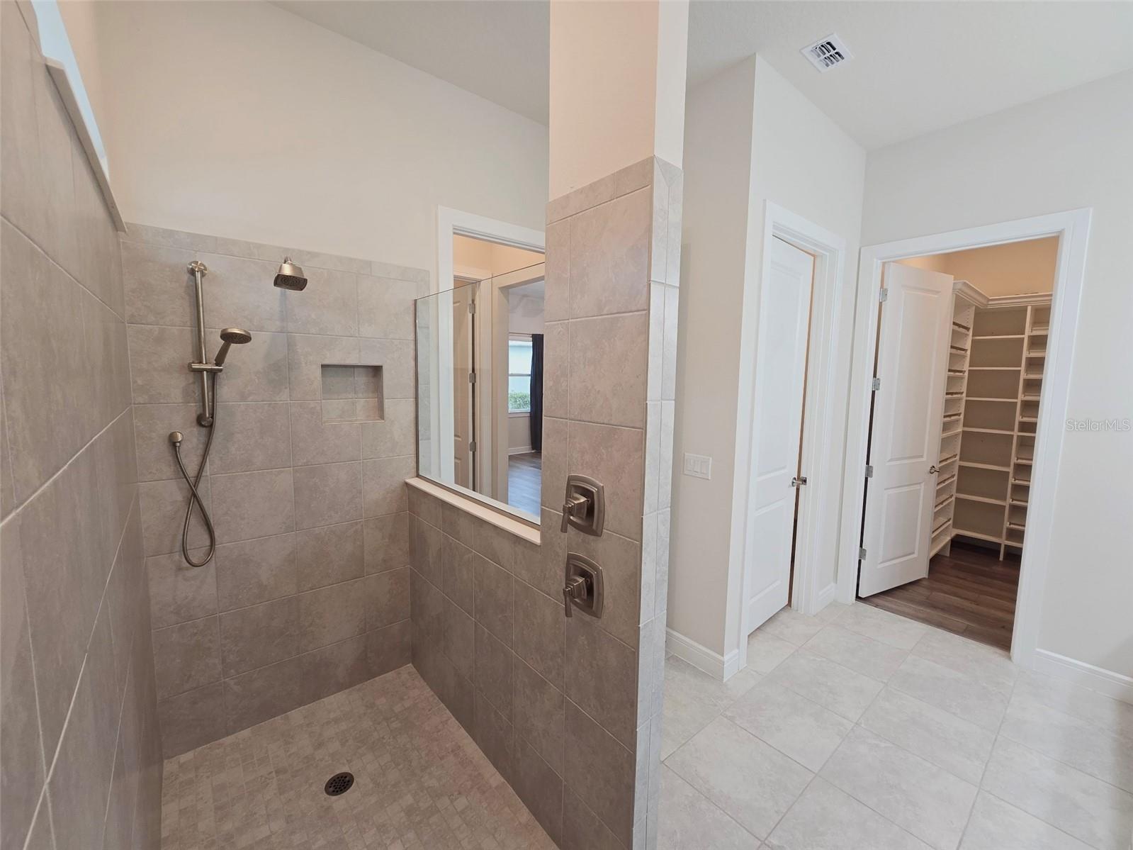 DEL WEBB SUNBRIDGE PH 1D - Residential Lease