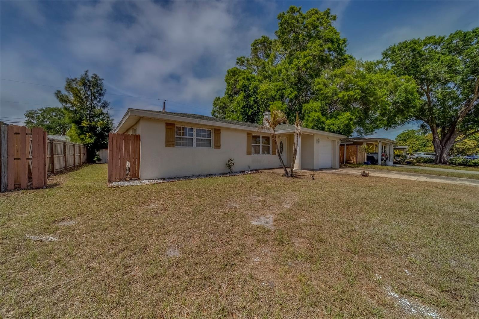 11546 LEISURE LANE W