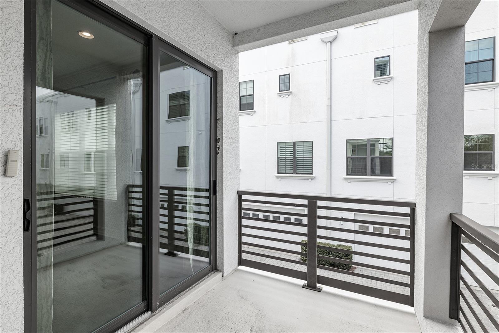 AUDUBON AVE TWNHMS - Residential Lease