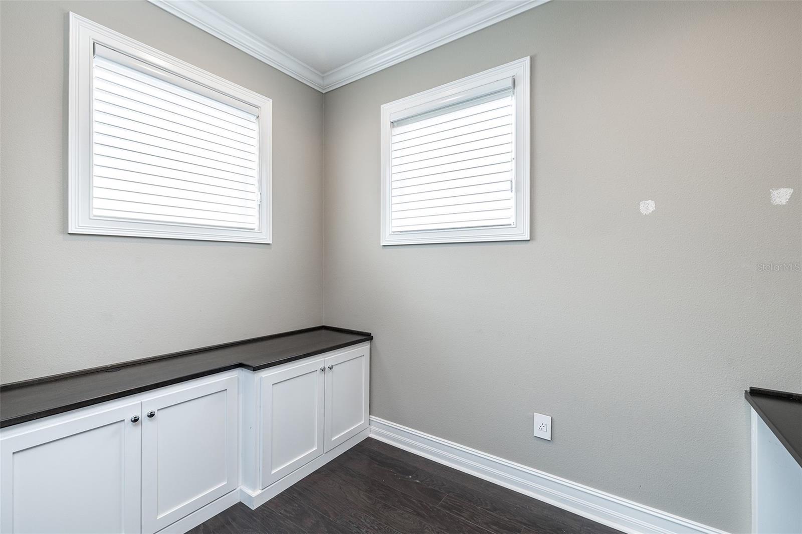 AUDUBON AVE TWNHMS - Residential Lease