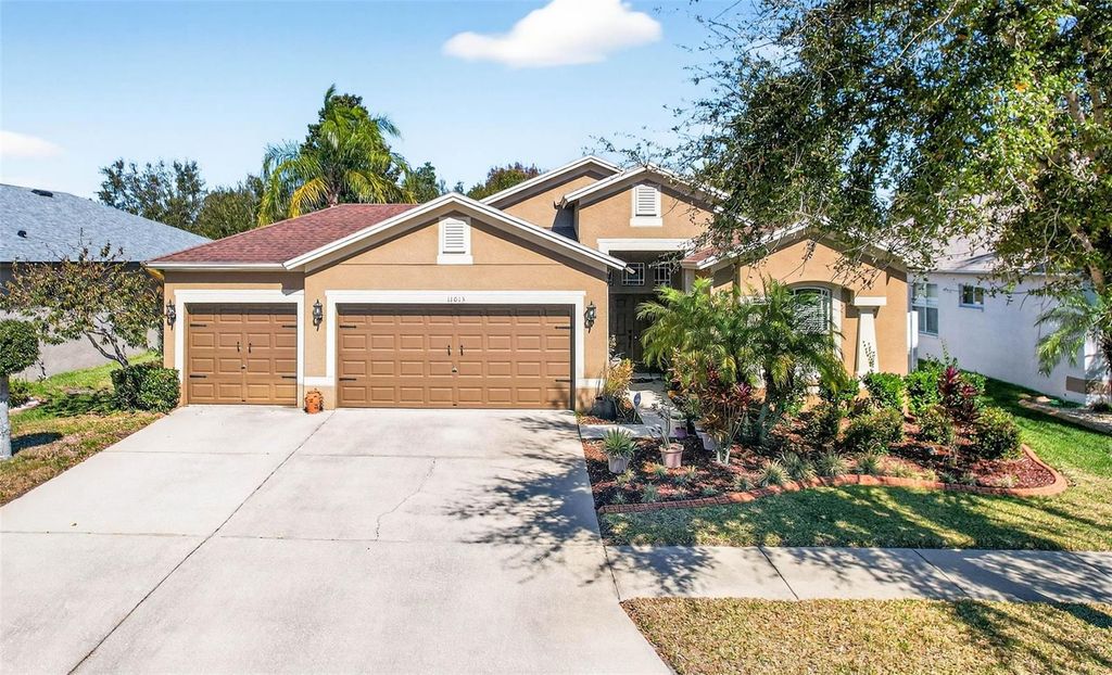 Photo of 11013 Rockledge View Drive, Riverview, FL 33579 (MLS # TB8474745)