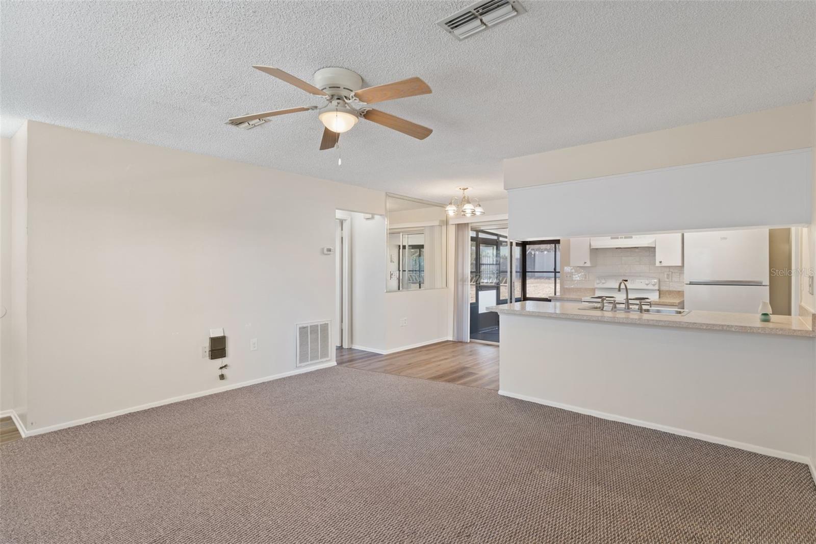 SPRING HILL - Residential