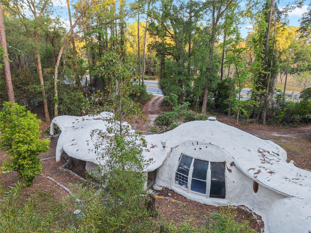 Photo of 6928 NW 39th Avenue, Gainesville, FL 32606 (MLS # GC540177)