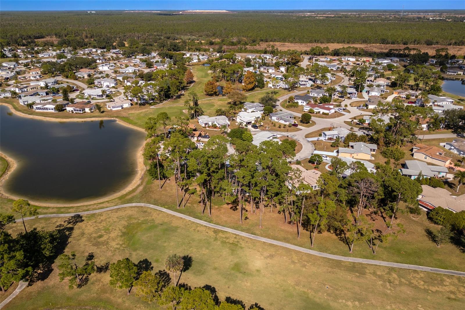 PINE LAKES COUNTRY CLUB PH 03 - Residential