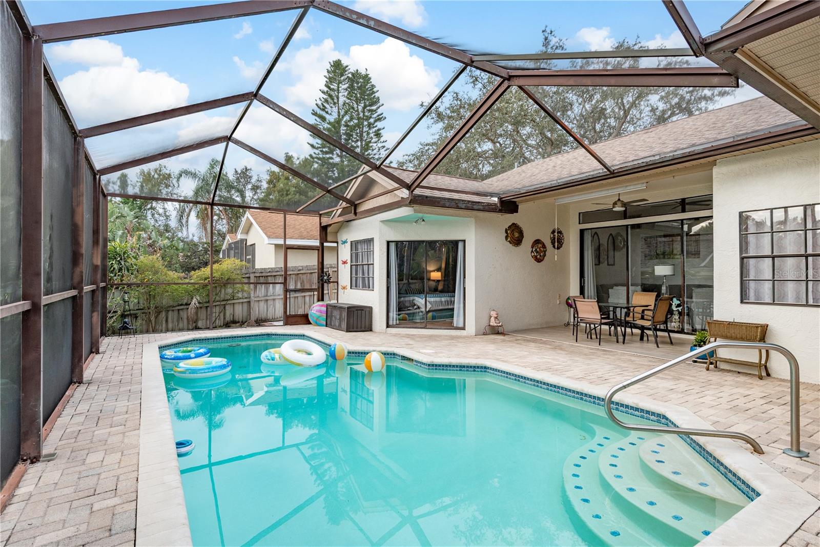 HARBOR WOODS - Residential