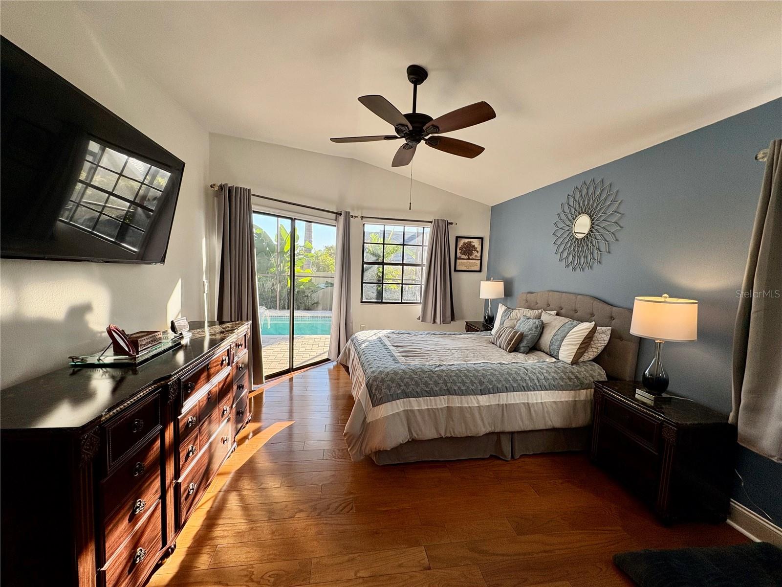 HARBOR WOODS - Residential