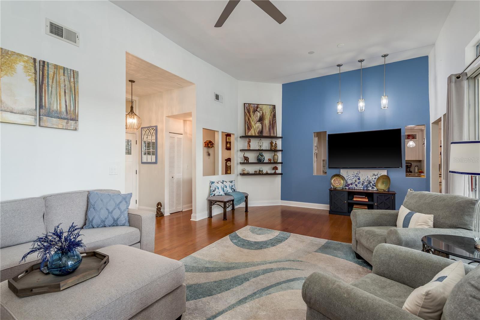 HARBOR WOODS - Residential