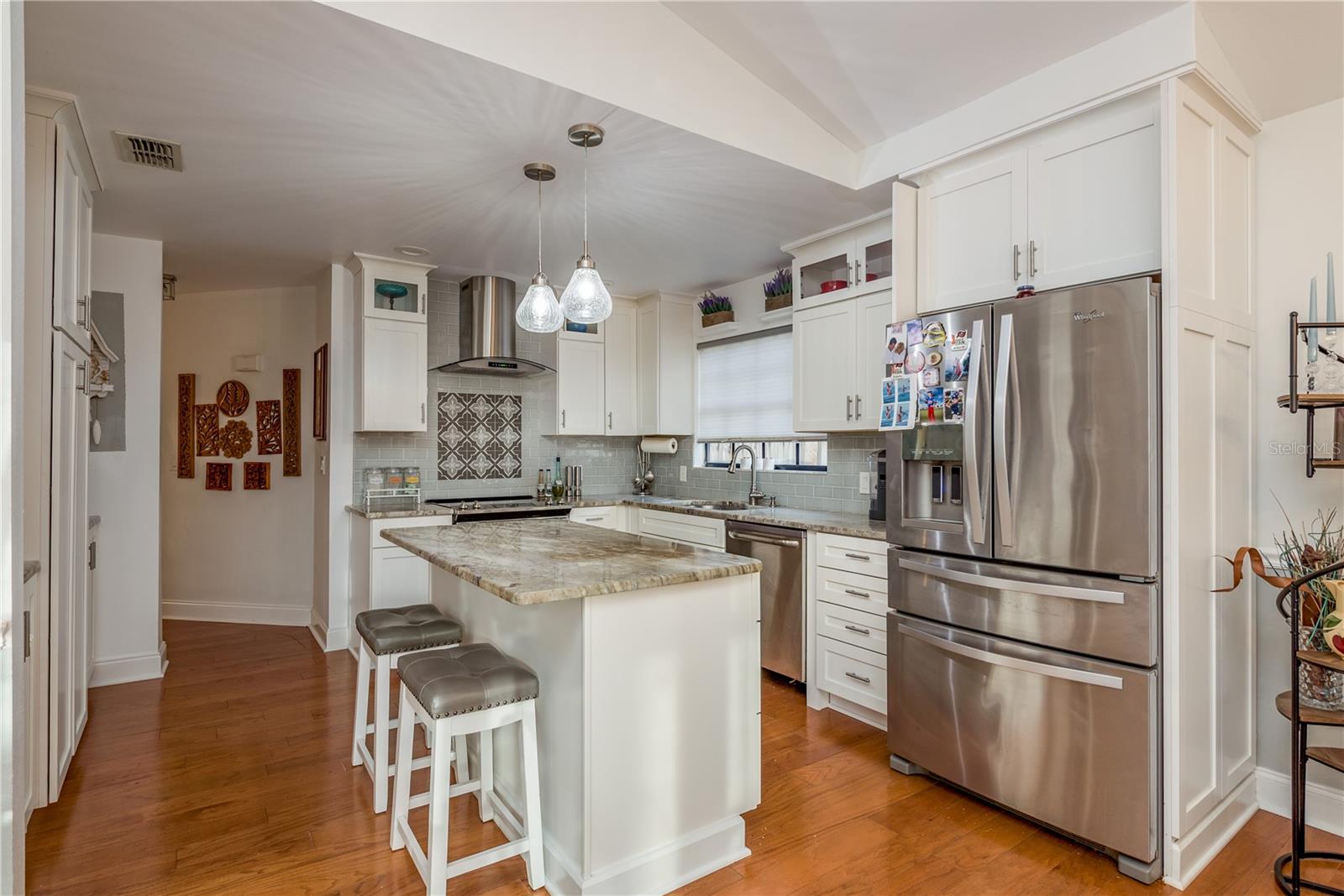 HARBOR WOODS - Residential