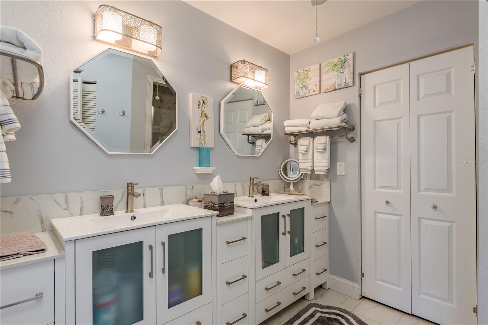 HARBOR WOODS - Residential