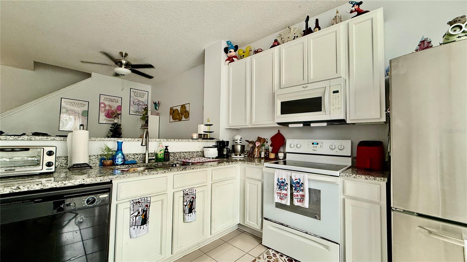 PARADISE CAY - Residential