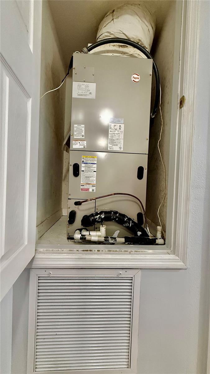 PARADISE CAY - Residential