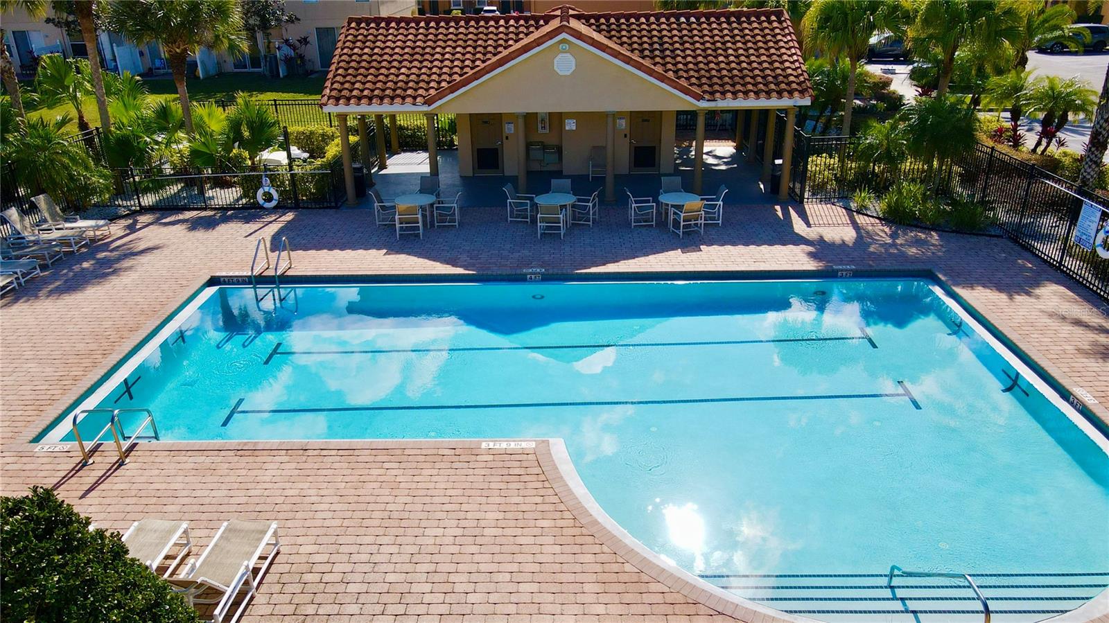 PARADISE CAY - Residential