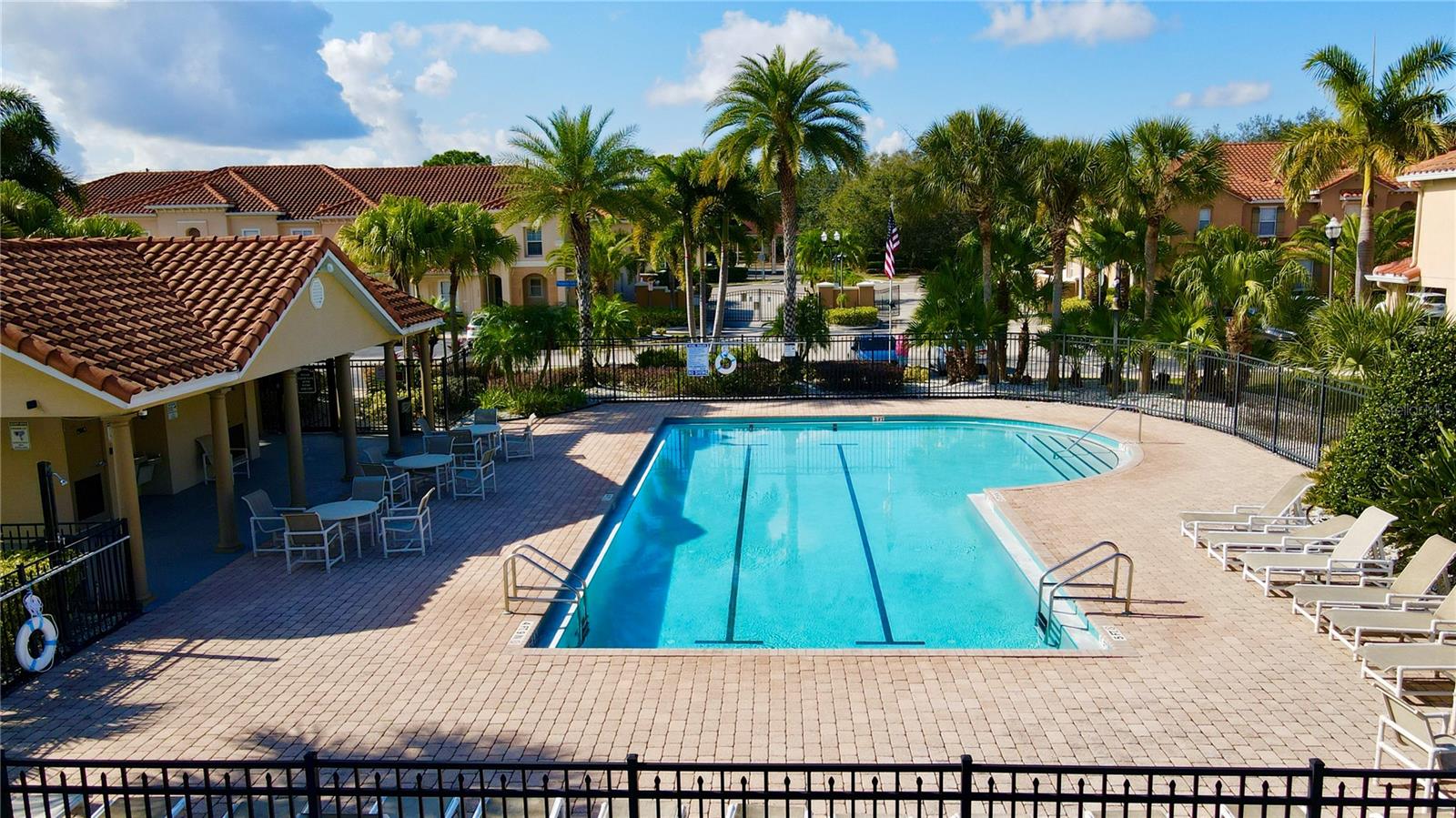 PARADISE CAY - Residential