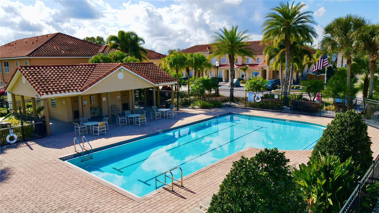 PARADISE CAY - Residential