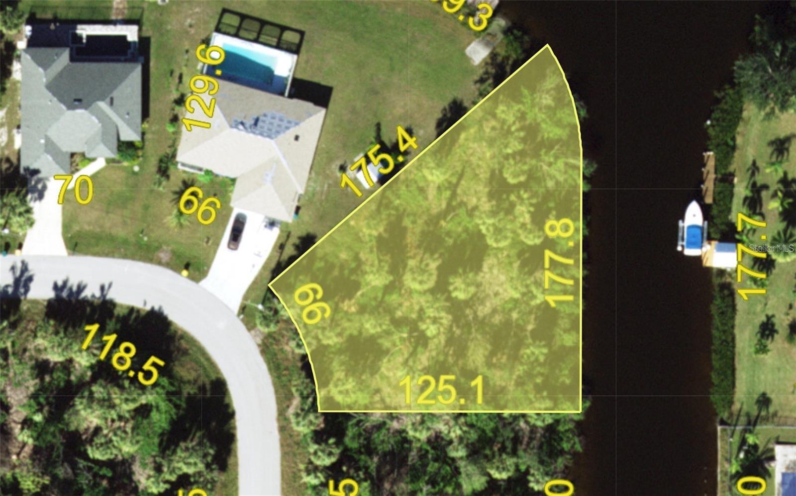 18622 VAN NUYS CIRCLE