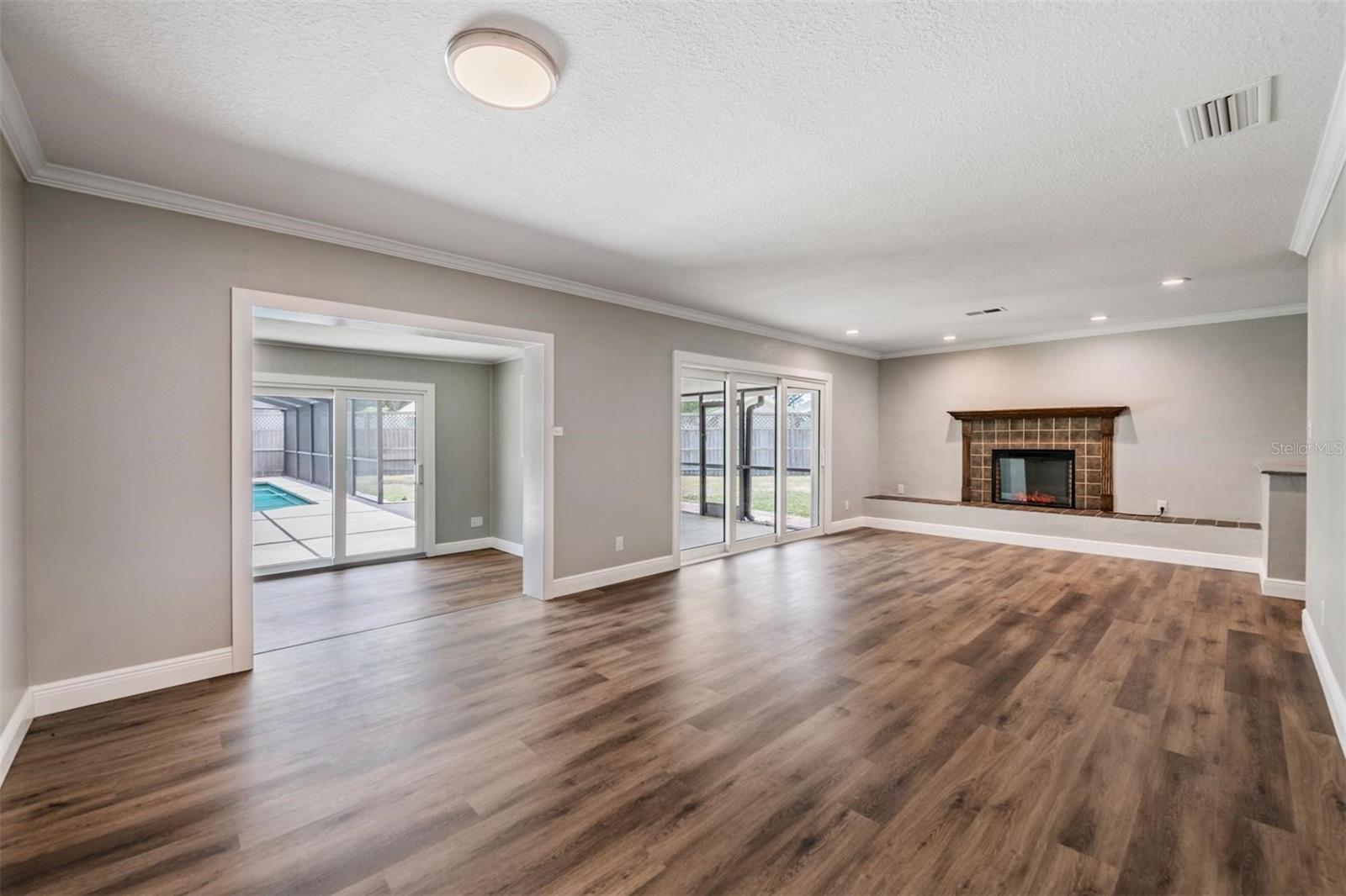 CAMELLIA COURT SUB - Residential