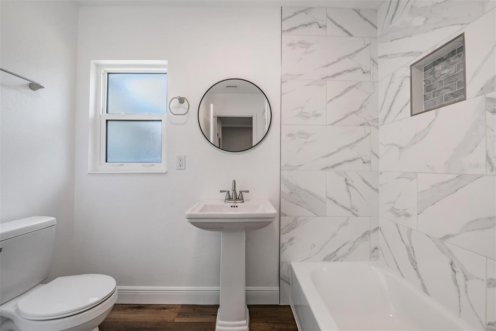 CAMELLIA COURT SUB - Residential