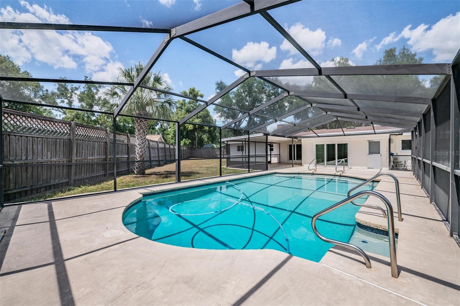 CAMELLIA COURT SUB - Residential