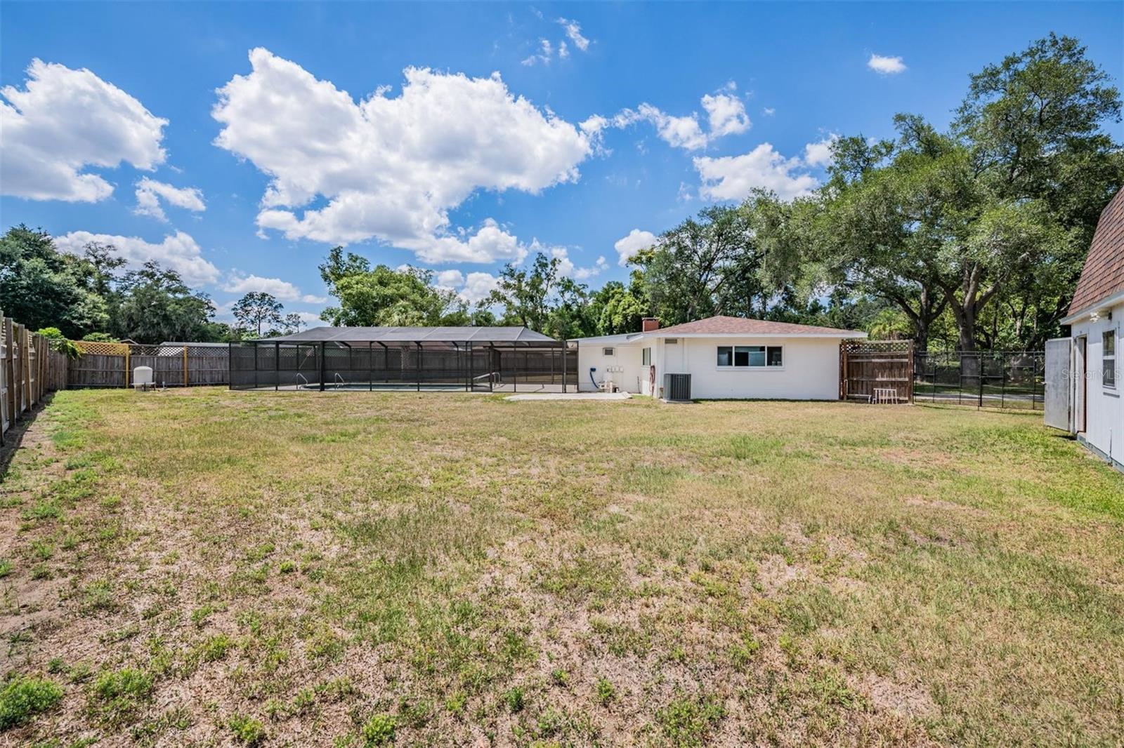 CAMELLIA COURT SUB - Residential