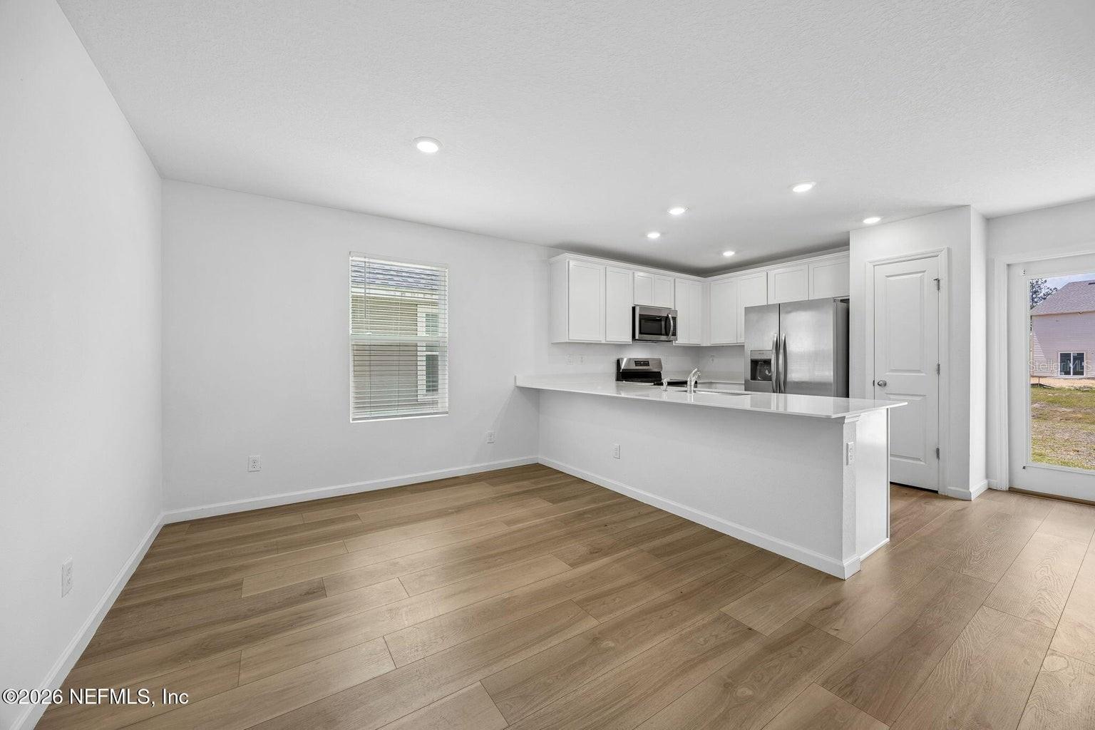 KINGS LNDG - Residential