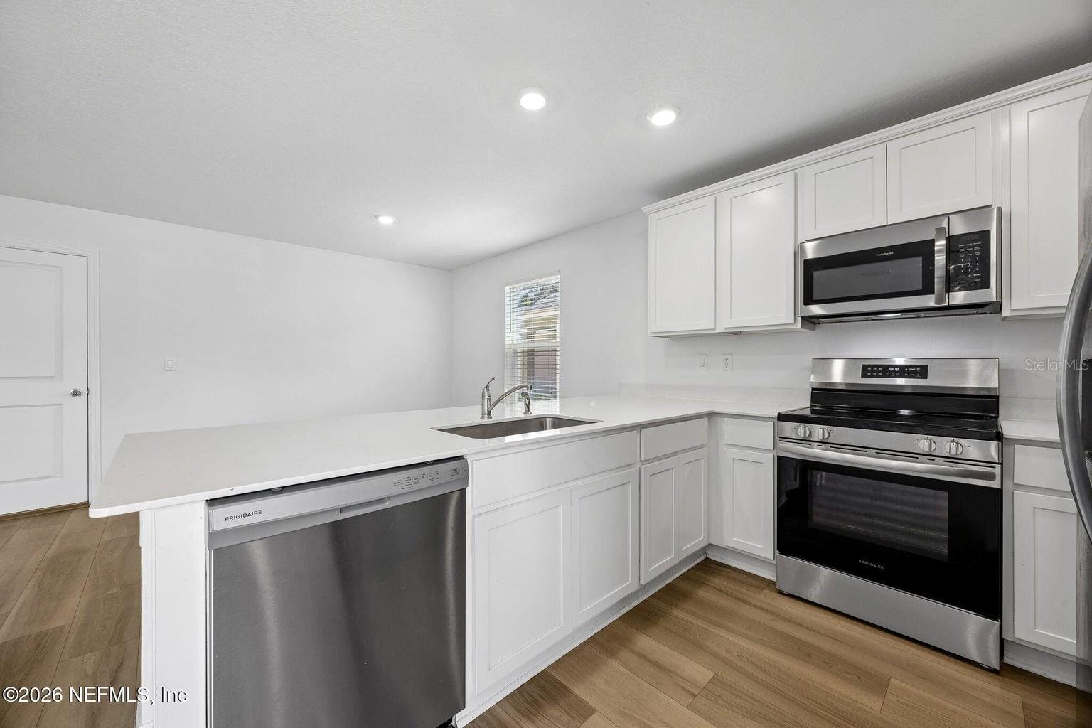 KINGS LNDG - Residential