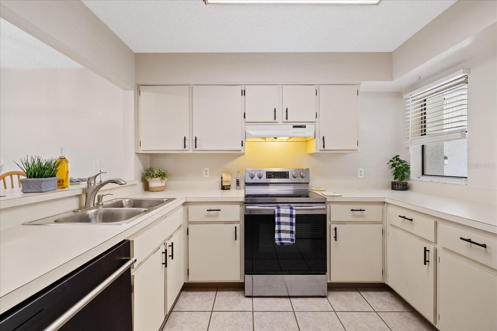5537 SEA FOREST DRIVE 104