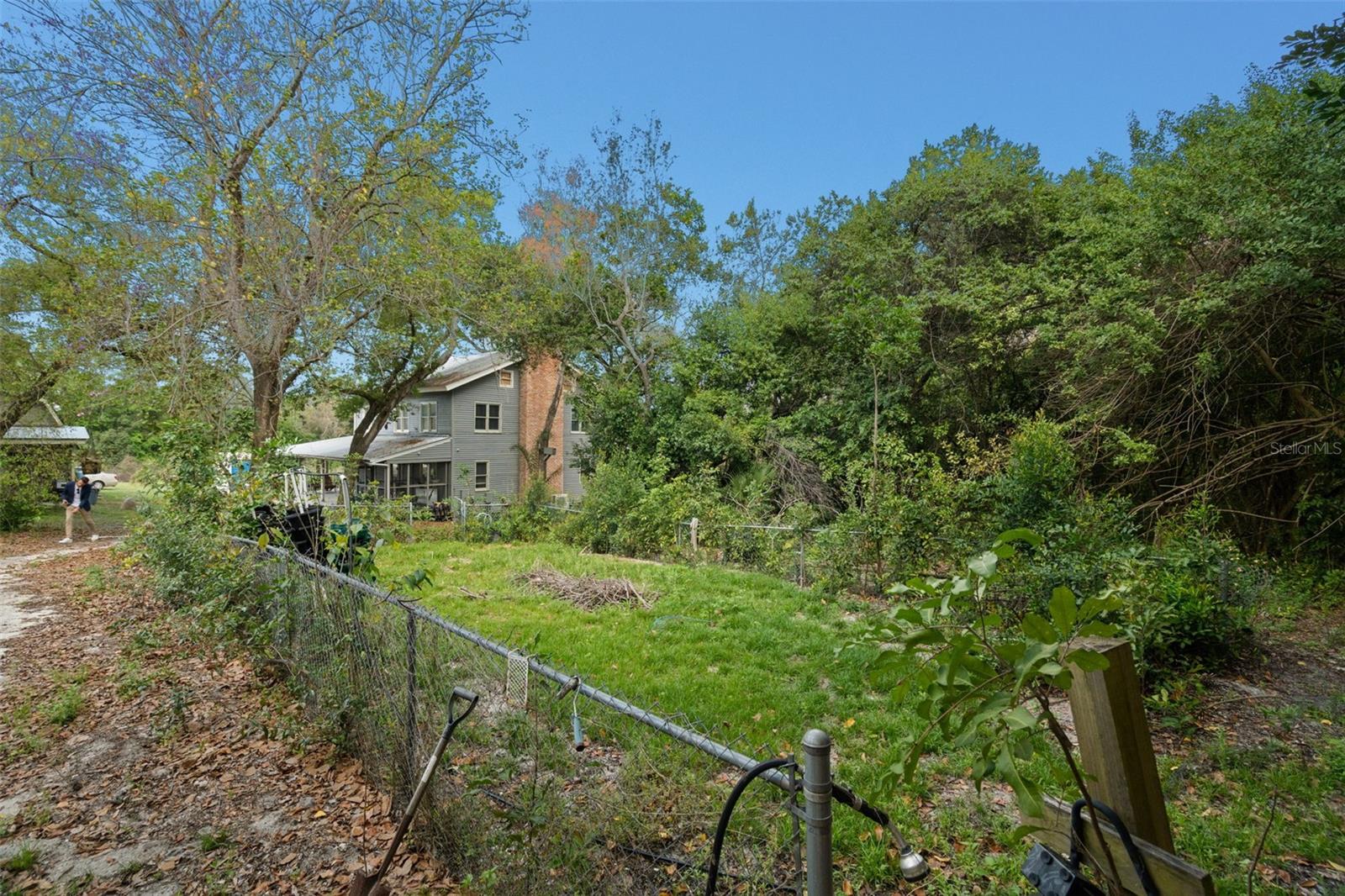 ACREAGE & UNREC - Residential