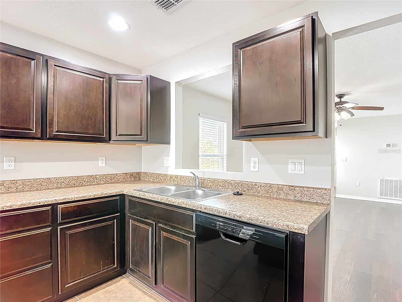 ABBEY GLEN I A-E - Residential