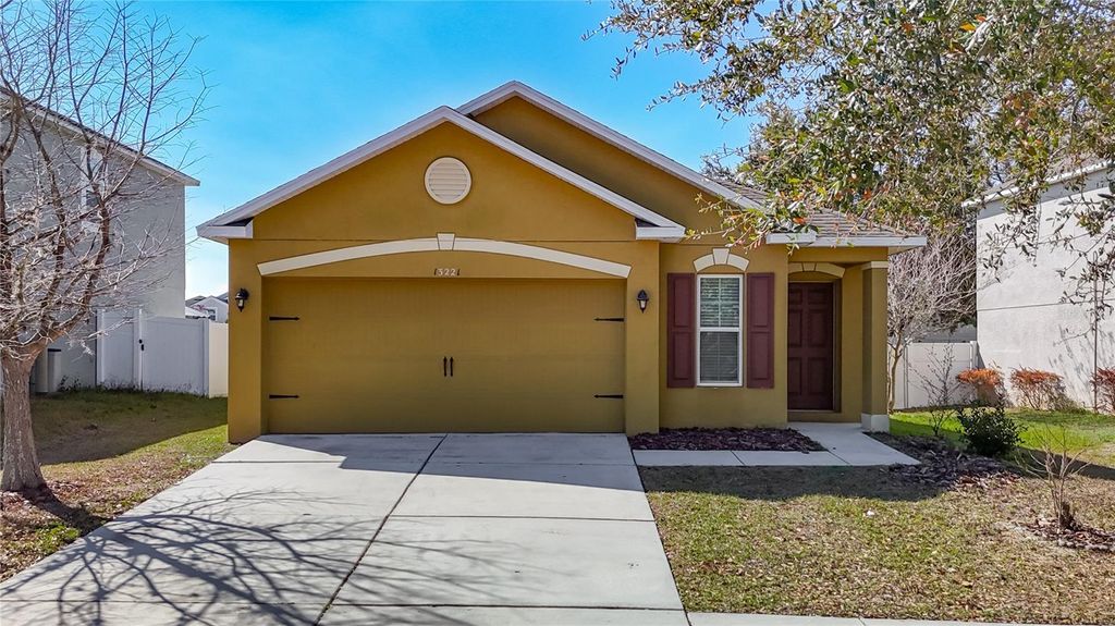 Photo of 13221 Waterford Castle Drive, Dade City, FL 33525 (MLS # C7522486)