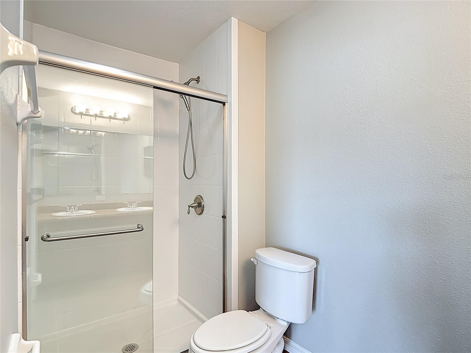 ABBEY GLEN I A-E - Residential