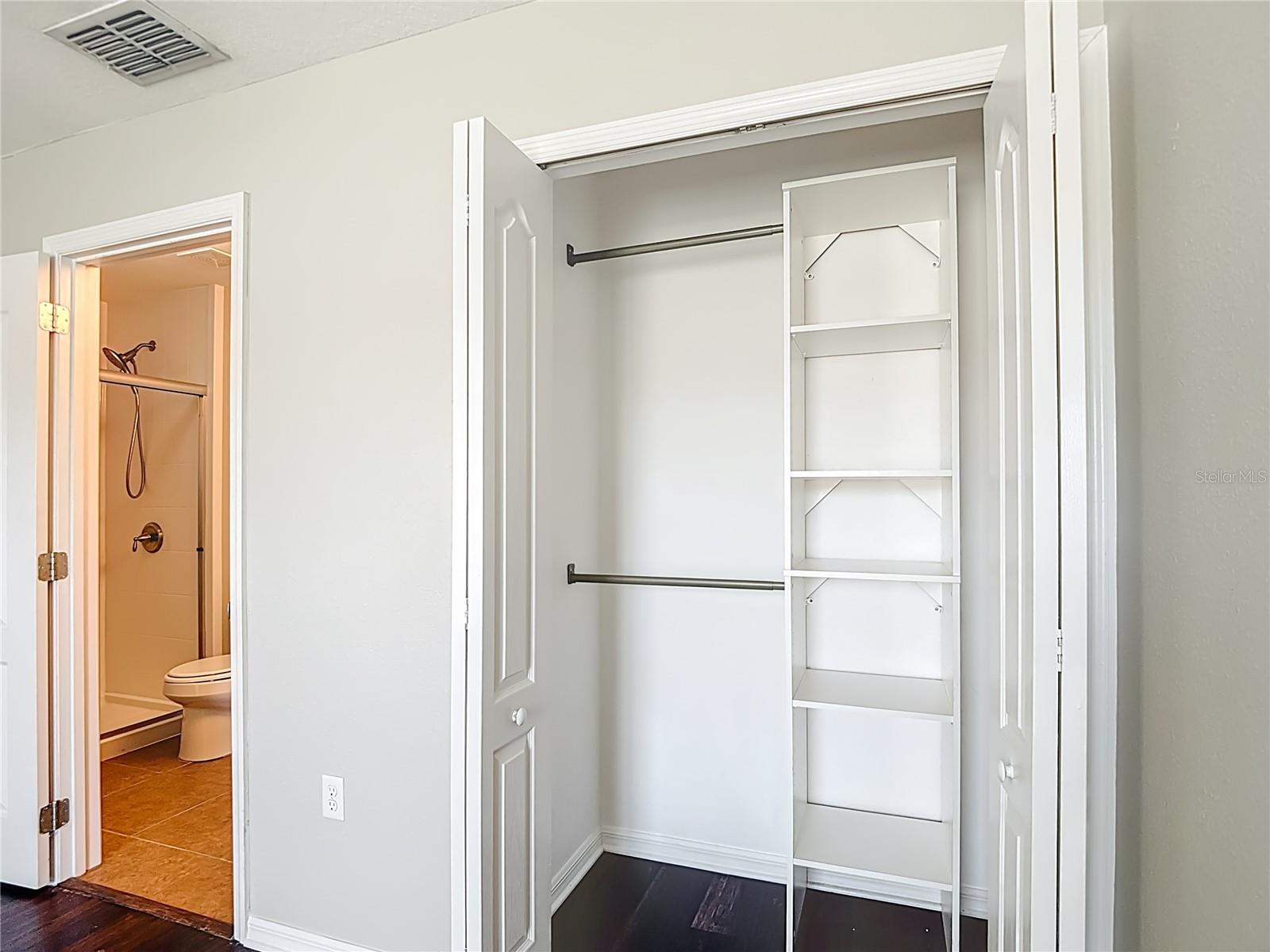 ABBEY GLEN I A-E - Residential