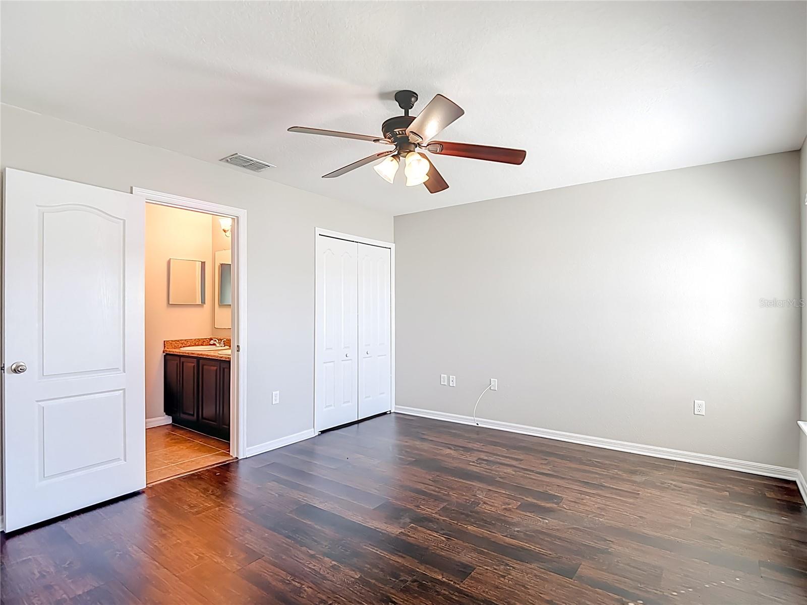 ABBEY GLEN I A-E - Residential