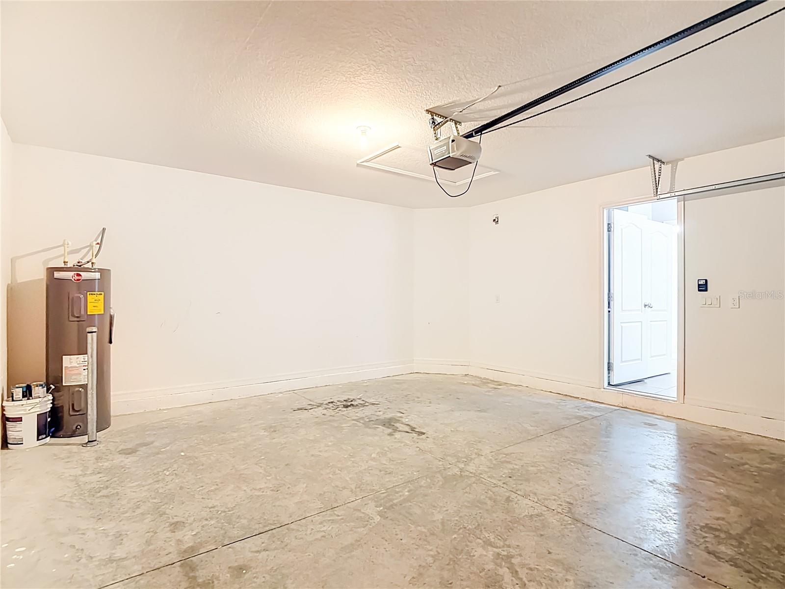 ABBEY GLEN I A-E - Residential