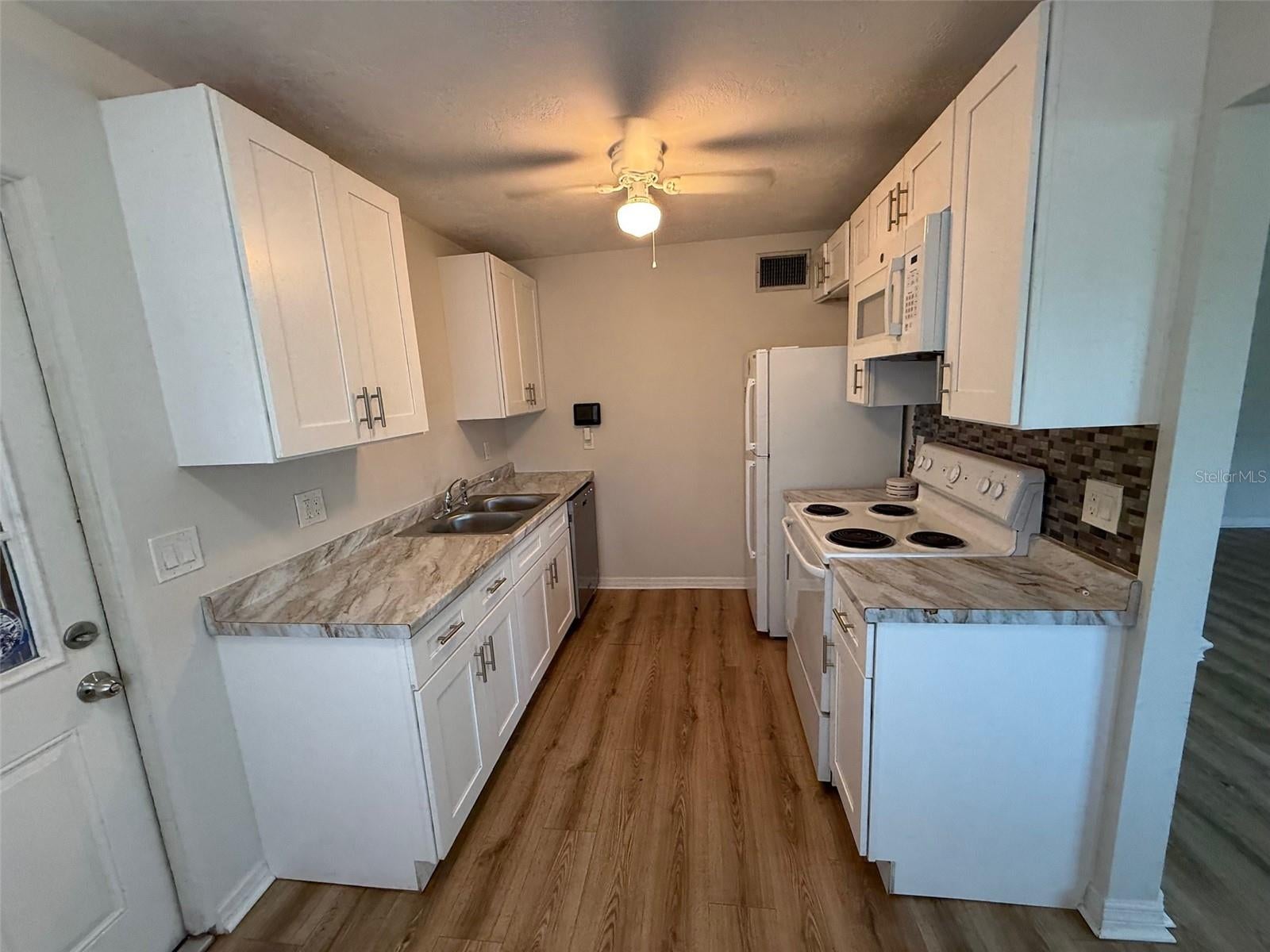 2217 20TH AVENUE W, BRADENTON, FL, 34205 4 2217 20TH AVENUE W