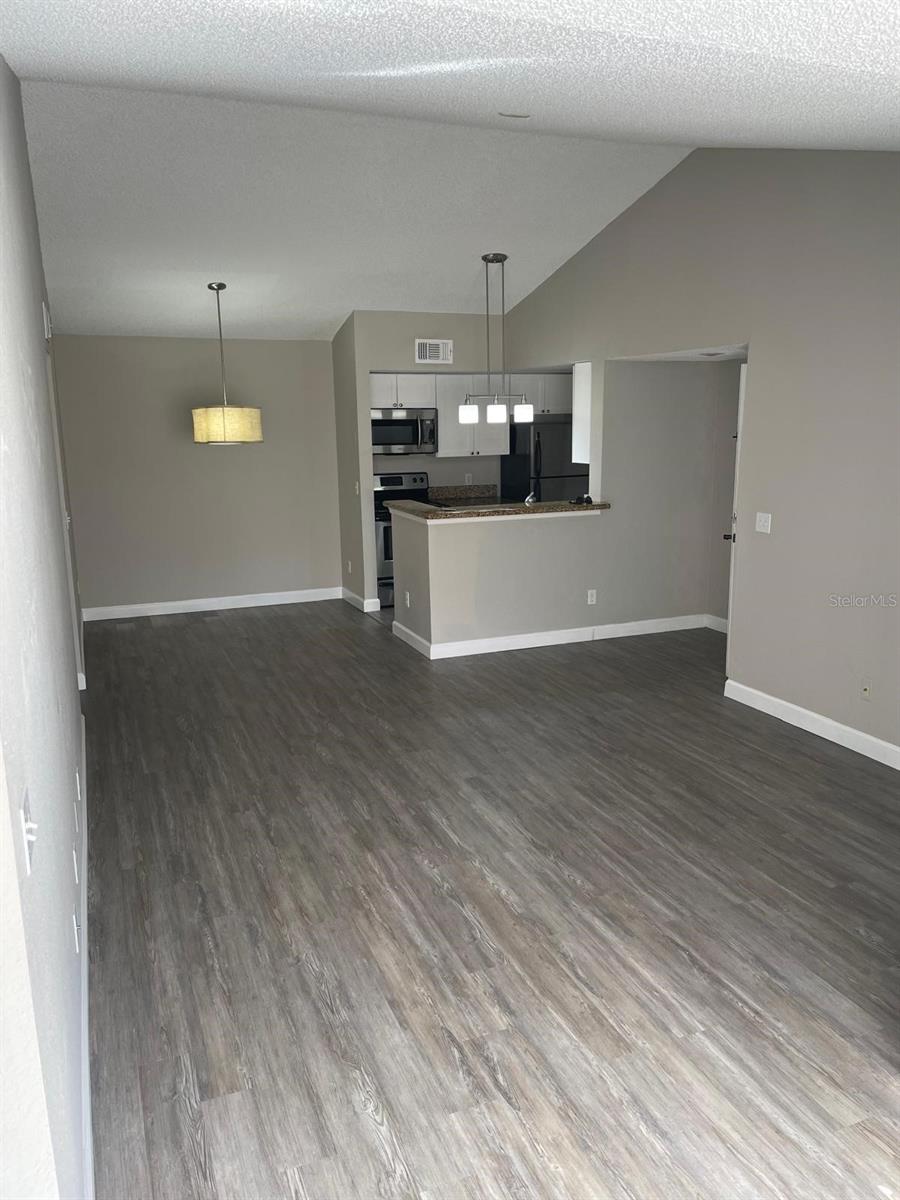 Photo of 5140 Conroy Road #35, Orlando, FL 32811 (MLS # O6429100)