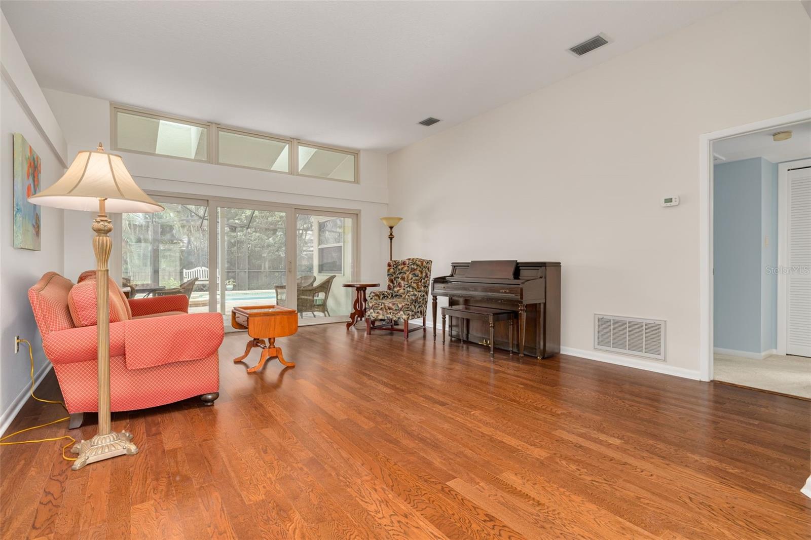 2715 COUNTRY WOODS LANE