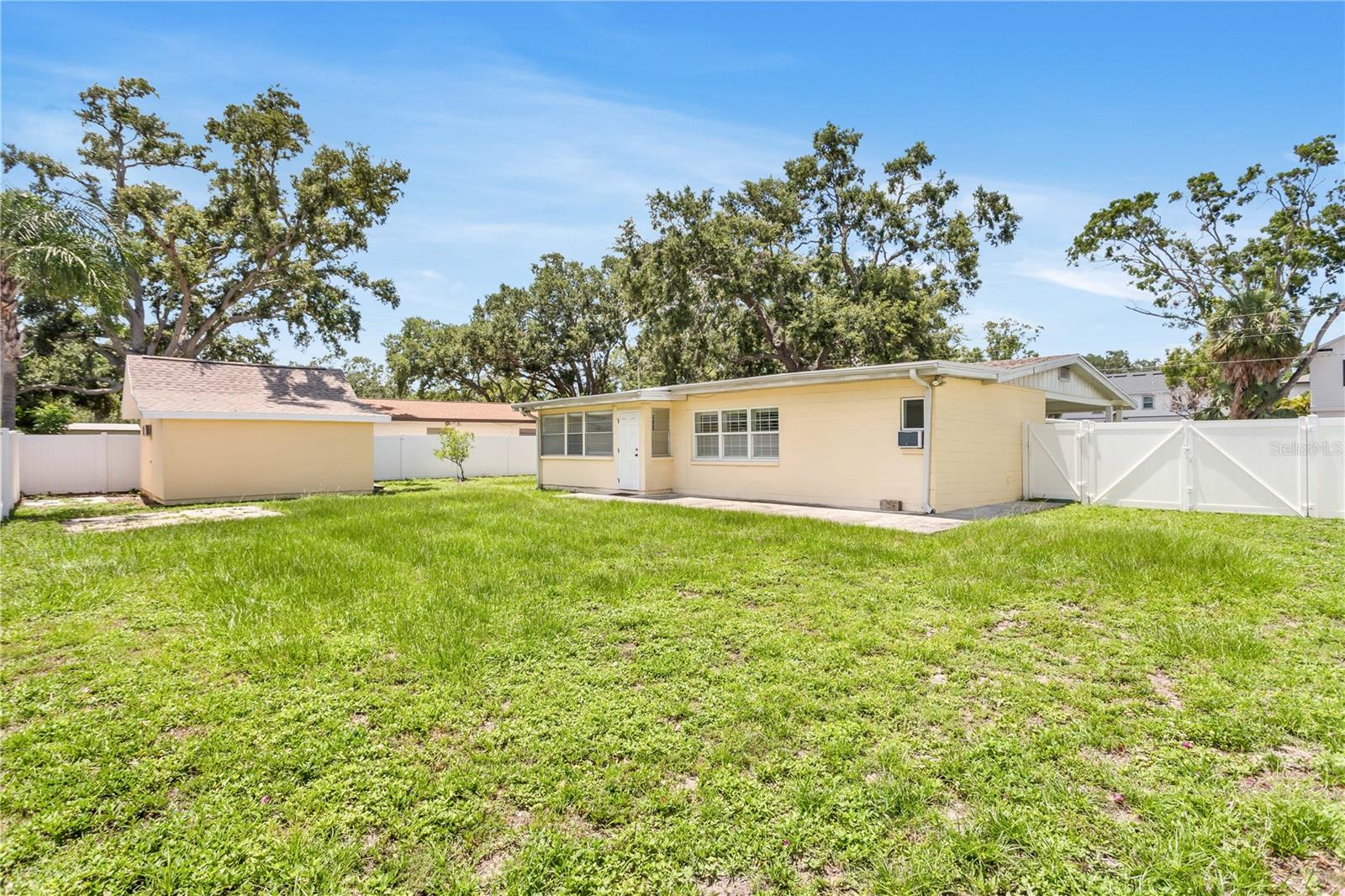 UNPLATTED - Residential Lease