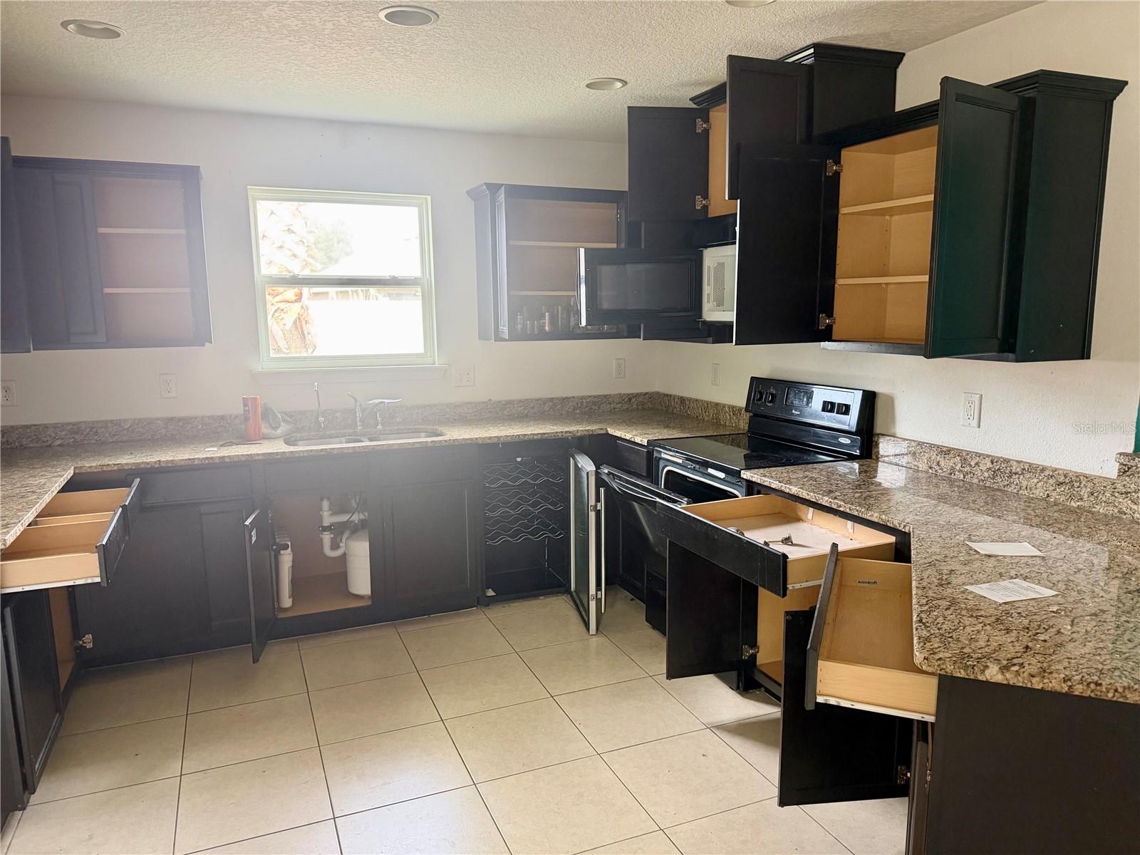 CEDAR CRK/ROLLING HILLS - Residential