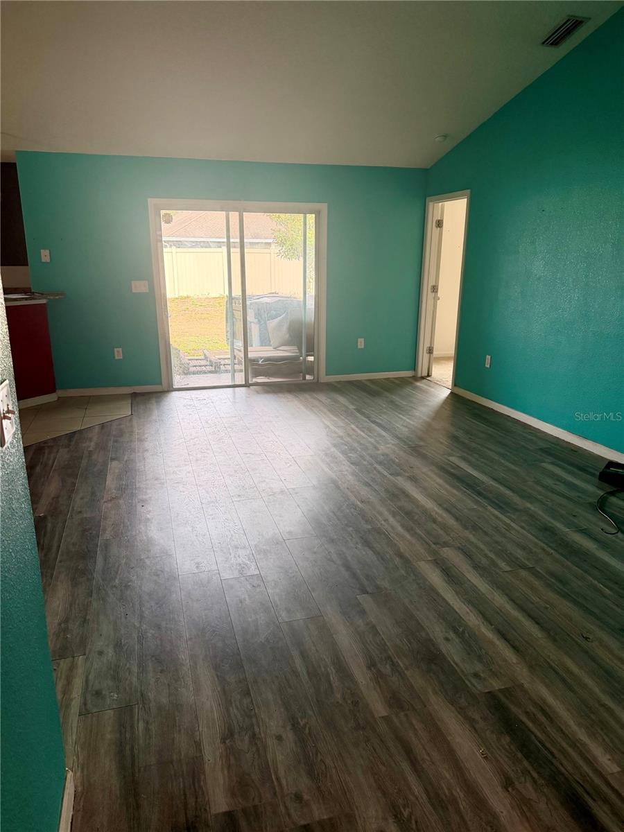 CEDAR CRK/ROLLING HILLS - Residential