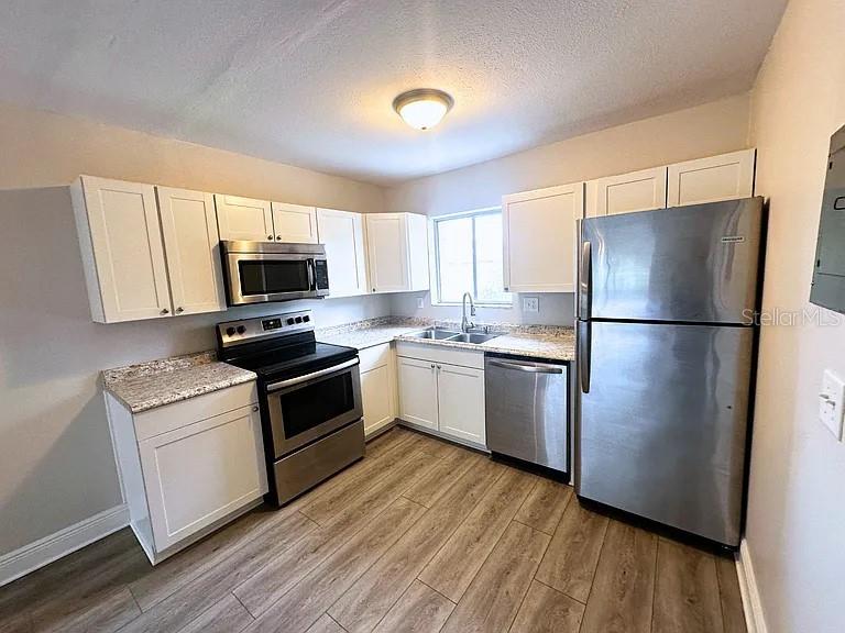 HIDDEN LAKE VILLAGE - Residential Lease