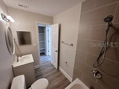 HIDDEN LAKE VILLAGE - Residential Lease