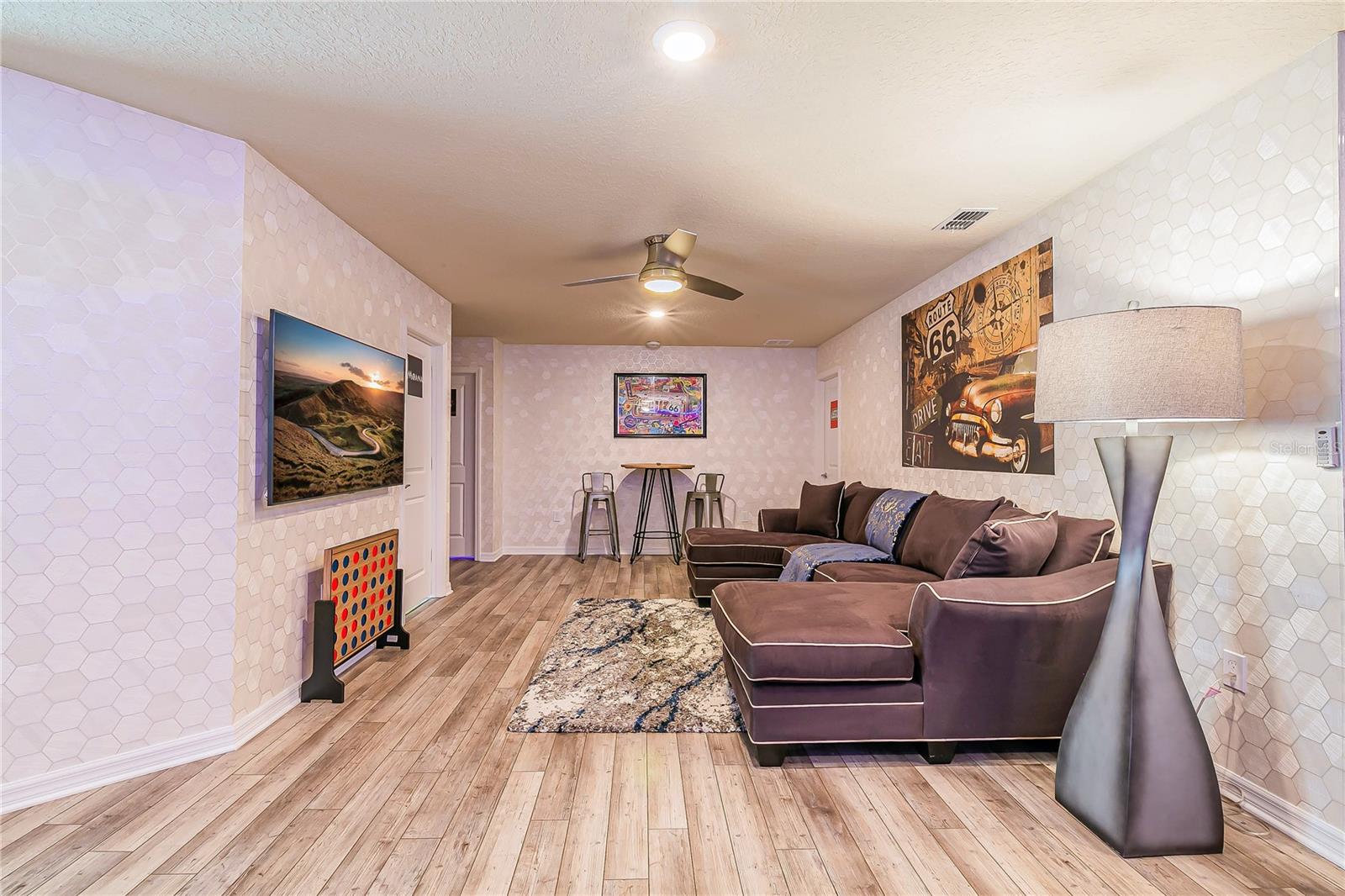 2280 LELANI CIRCLE