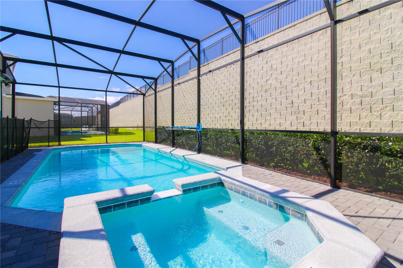 2280 LELANI CIRCLE