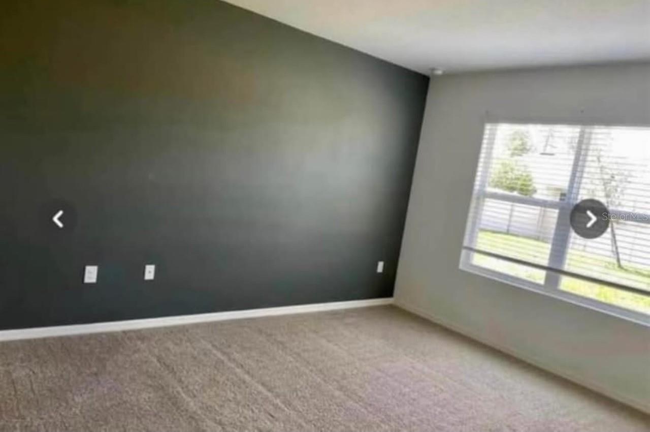 HUNTINGTON DOWNS - Residential