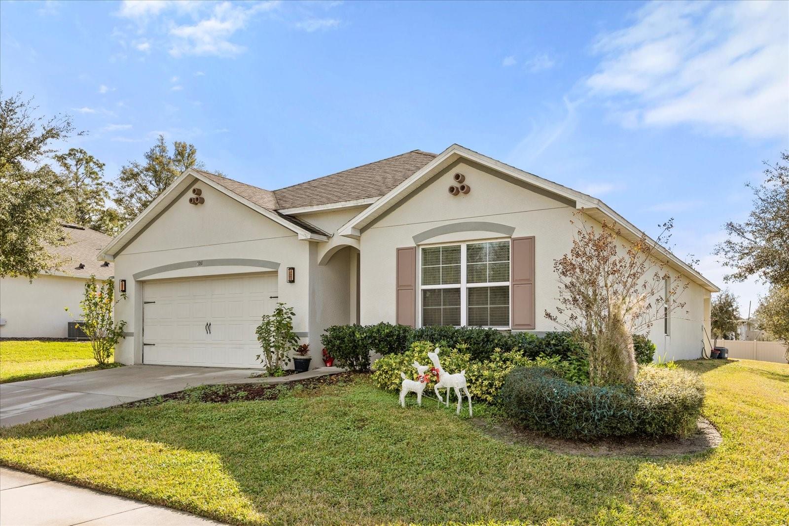 201 WOOD HOLLOW ROAD