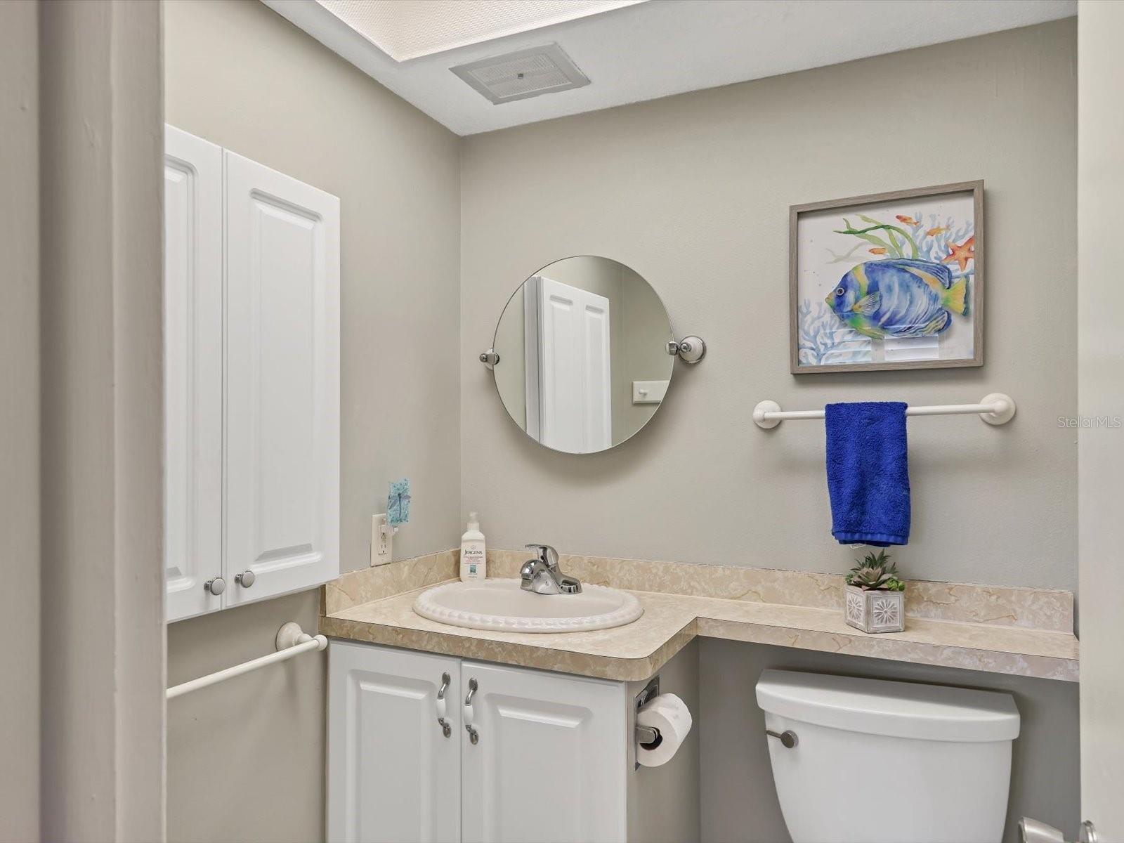 HOLIDAY APTS - Residential