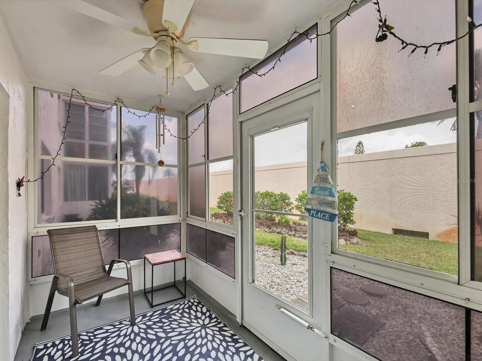 HOLIDAY APTS - Residential