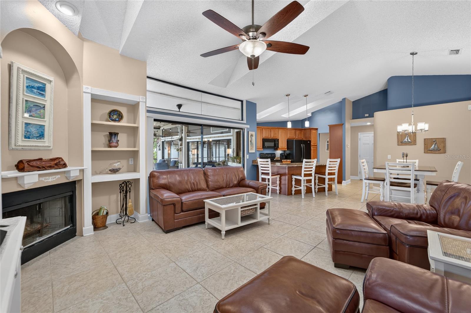2317 EAGLE BLUFF DRIVE